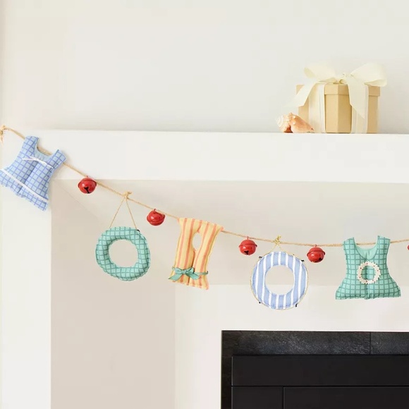 plush seaside life vest and ring buoy christmas garland - Picture 2 of 4